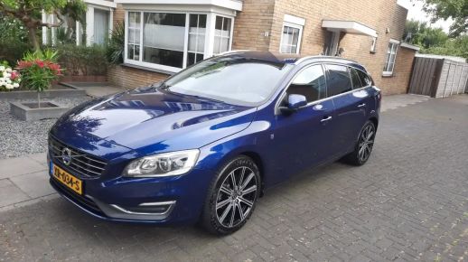 Volvo V60 2015