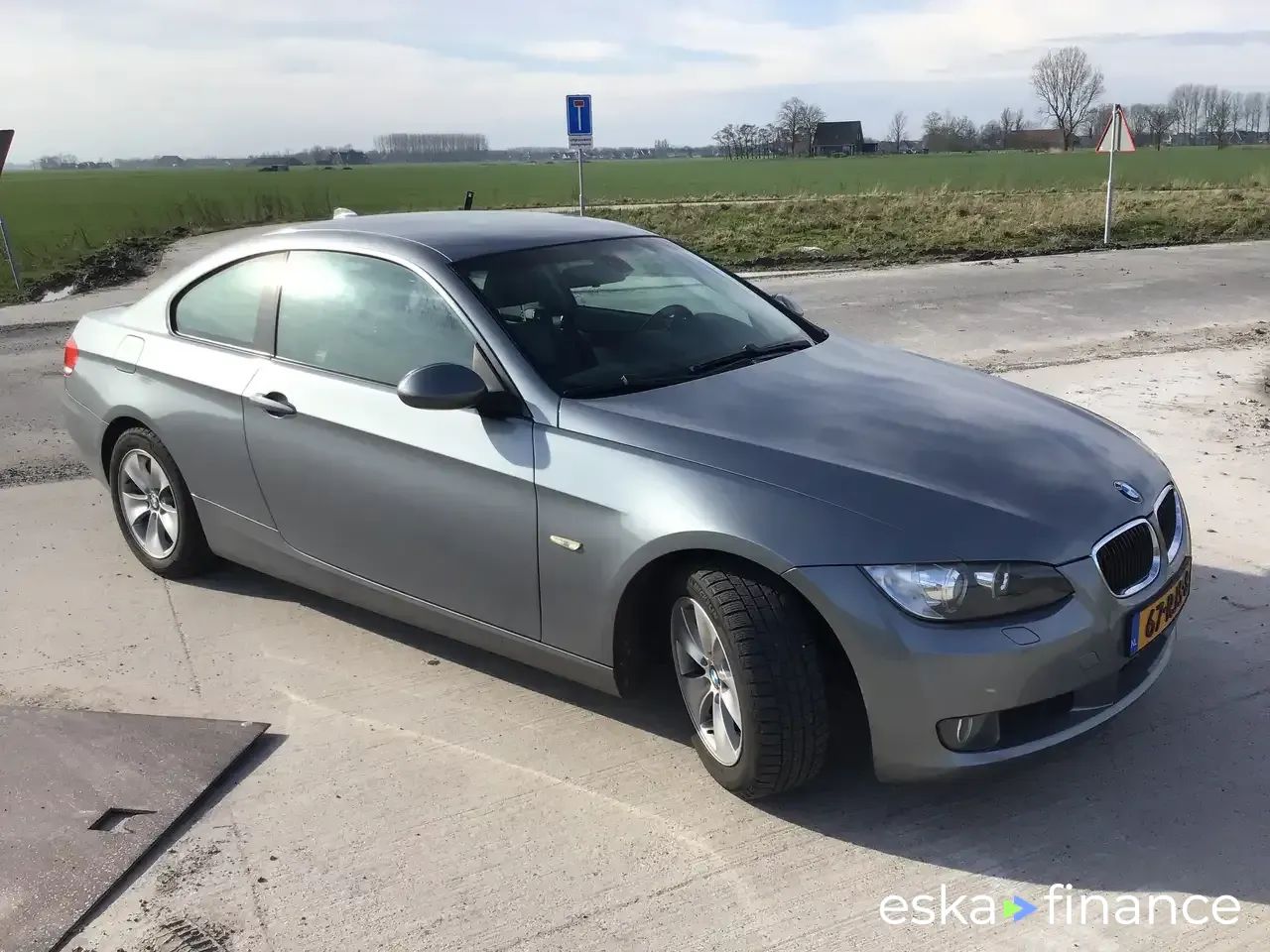 Lízing Kupé BMW 320 2011