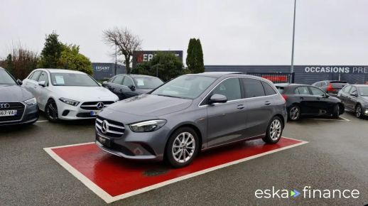 MERCEDES B 200 2019