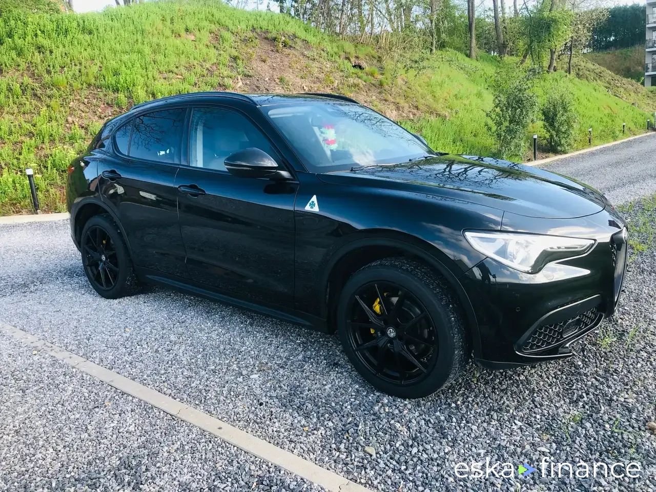 SUV Alfa Romeo Stelvio 2019