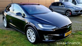 Lízing Hatchback Tesla Model X 2017
