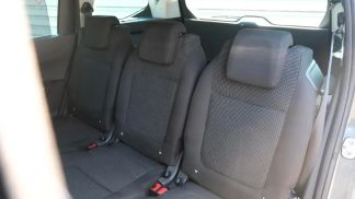 Financování Hatchback Peugeot 5008 2011