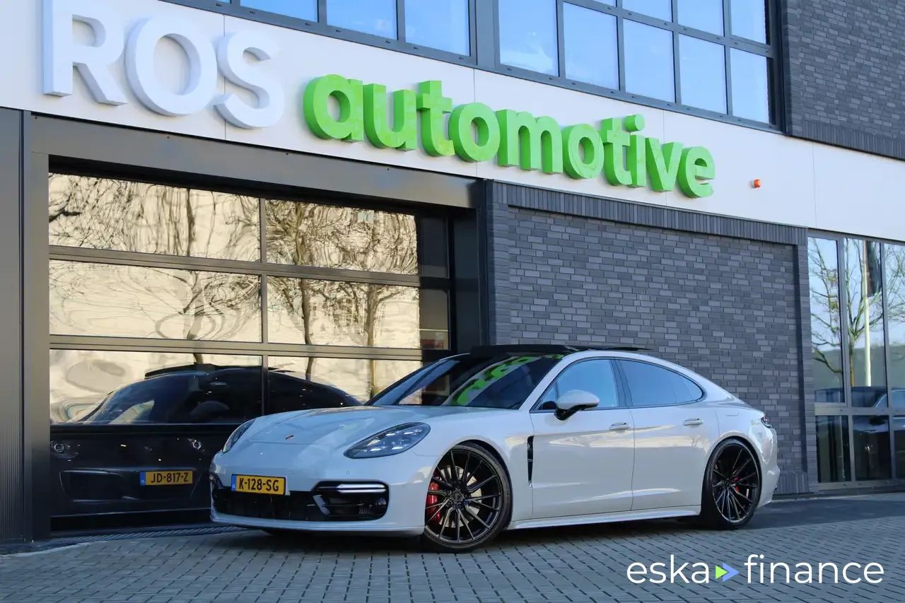 Leasing Hatchback Porsche Panamera 2019
