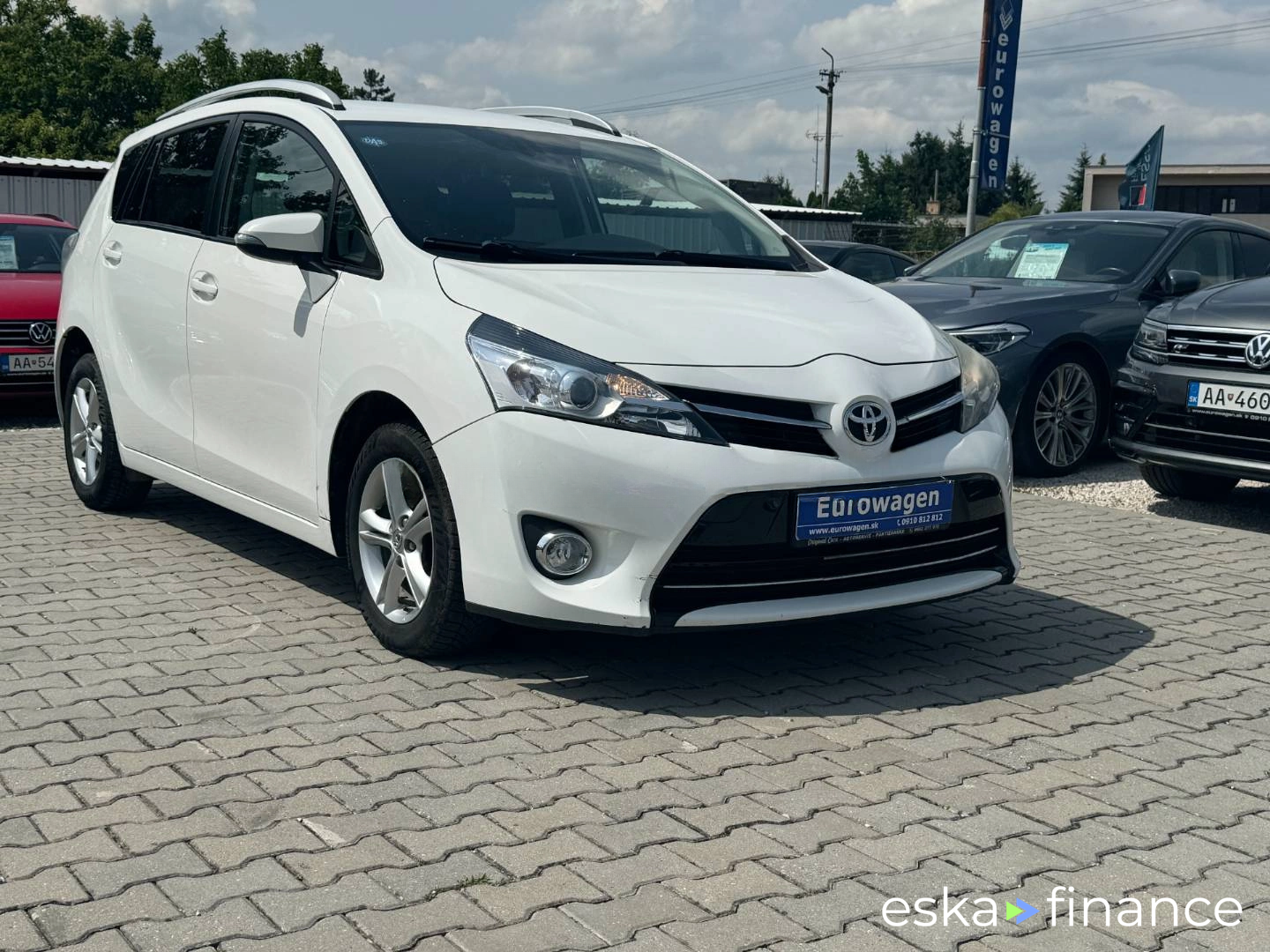 Finansowanie Transport pasażerów Toyota Verso 2014