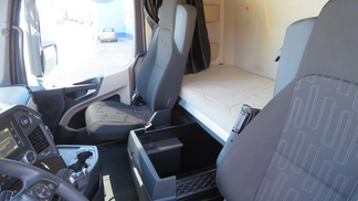 Leasing Tractor unit MERCEDES 1842 2019