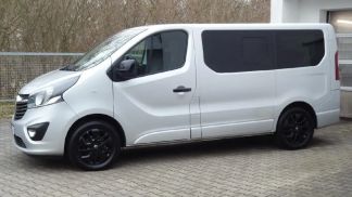 Lízing Hatchback Opel Vivaro 2018