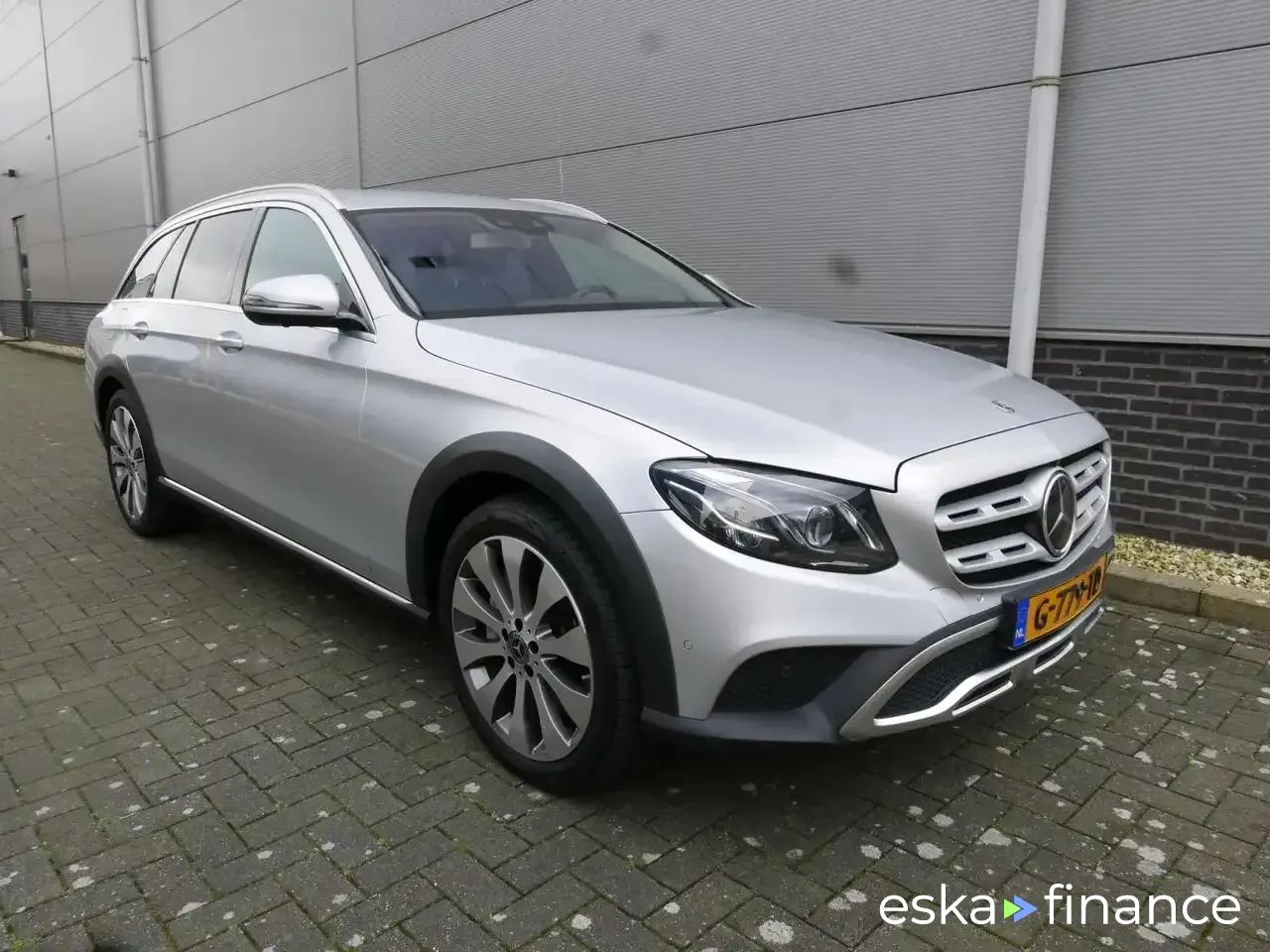 Lízing Kombi MERCEDES E 350 2017