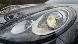 Lízing Sedan Porsche Panamera 2014