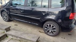 Financování Hatchback Volkswagen Touran 2012