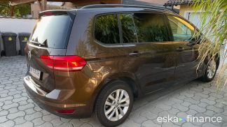 Lízing Hatchback Volkswagen Touran 2016