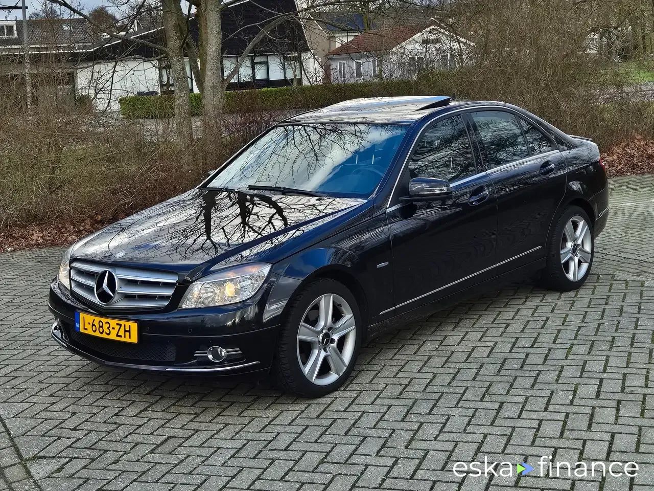 Finansowanie Sedan MERCEDES C 180 2010