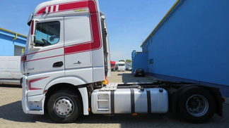 Leasing Tractor unit MERCEDES 1845 2017