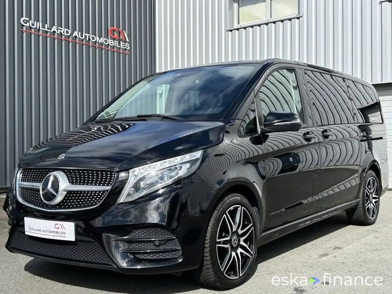 Leasing Hatchback MERCEDES V 2020