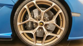 Leasing Coupe Lamborghini REVUELTO 2024