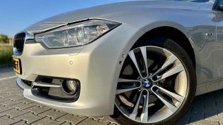 Lízing Sedan BMW 328 2012