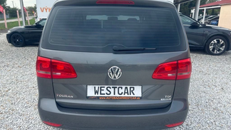 Lízing Kombi Volkswagen Touran 2011