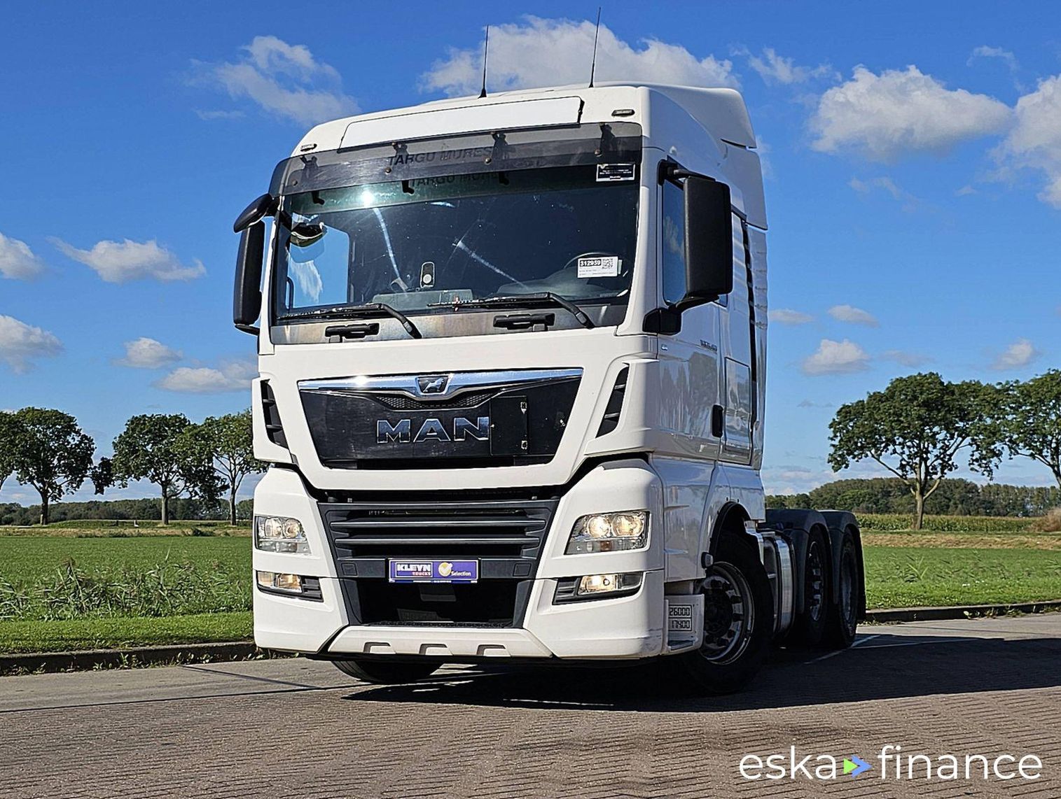 Leasing Tractor unit M.A.N. 26.460 TGX 2019