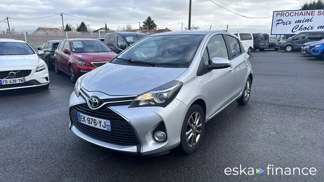 Finansowanie Sedan Toyota Yaris 2017