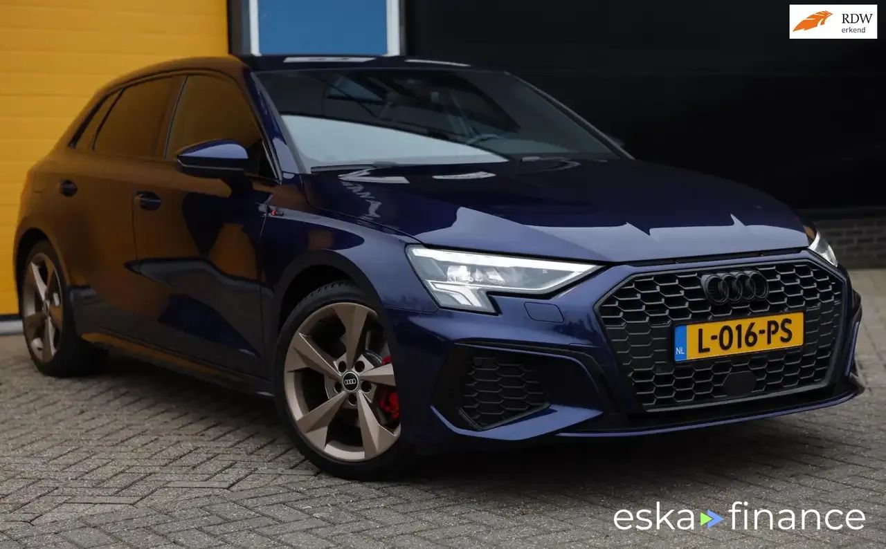 Leasing Hatchback Audi A3 2020