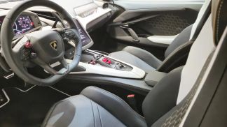 Leasing Coupe Lamborghini REVUELTO 2024