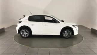 Lízing Sedan Peugeot 208 2022