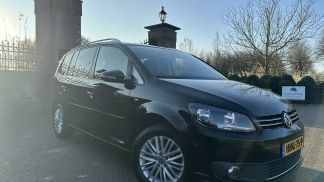 Financování Hatchback Volkswagen Touran 2015