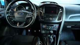 Finansowanie Sedan Ford Focus 2016