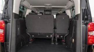 Leasing Hatchback Peugeot Traveller 2024