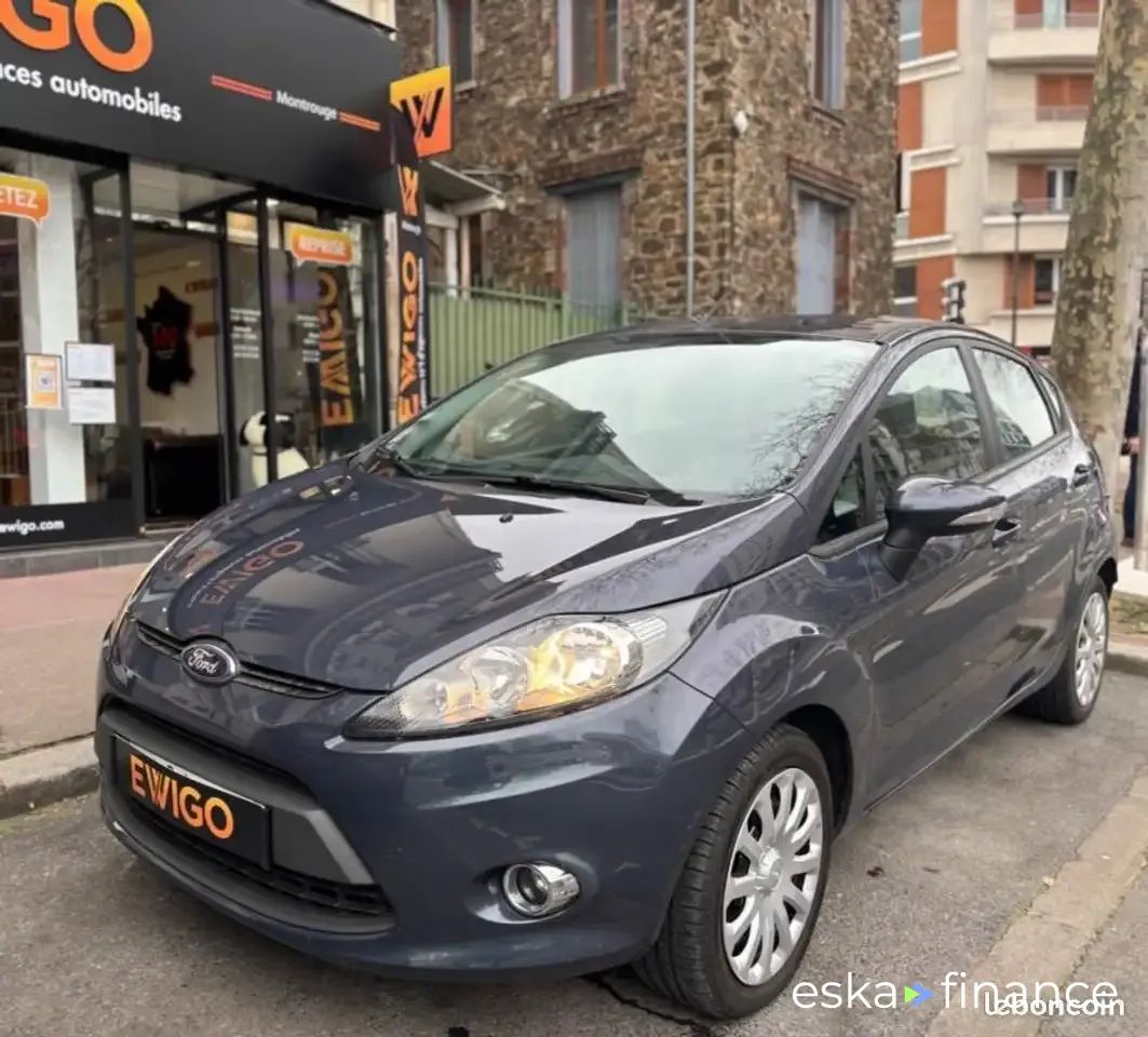 Leasing Sedan Ford Fiesta 2012