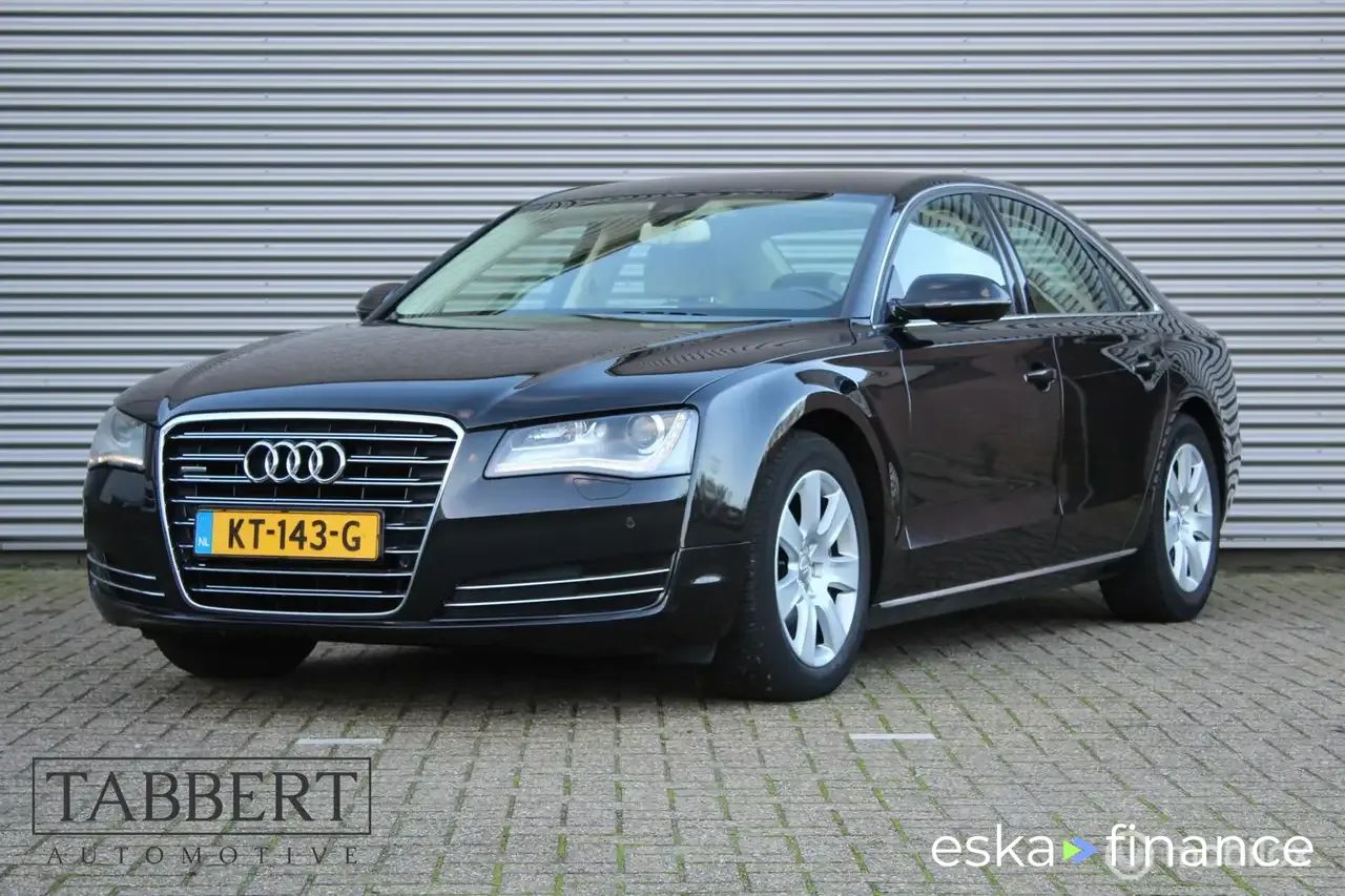 Leasing Sedan Audi A8 2010