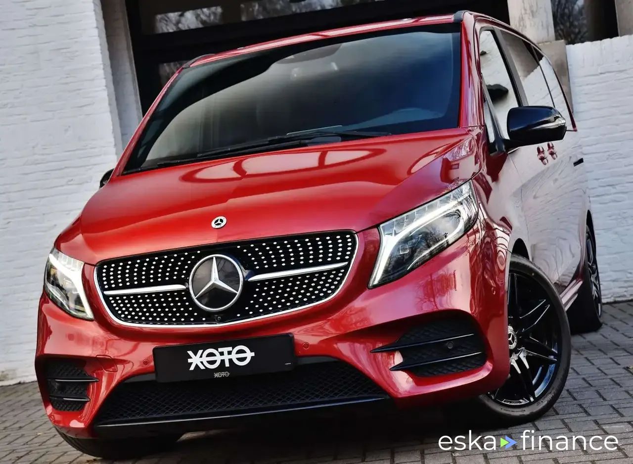 Leasing Hatchback MERCEDES V 300 2022