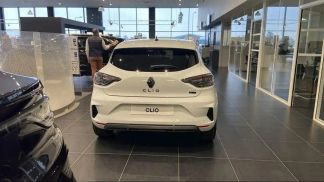 Leasing Sedan Renault Clio 2025