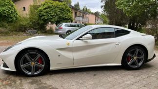 Financování Kupé Ferrari F12 2013