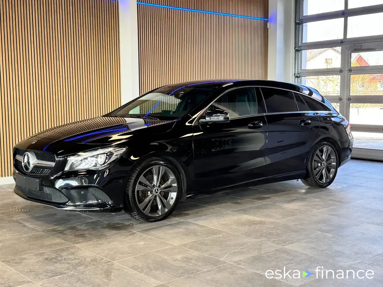 Leasing Wagon MERCEDES CLA 180 2017