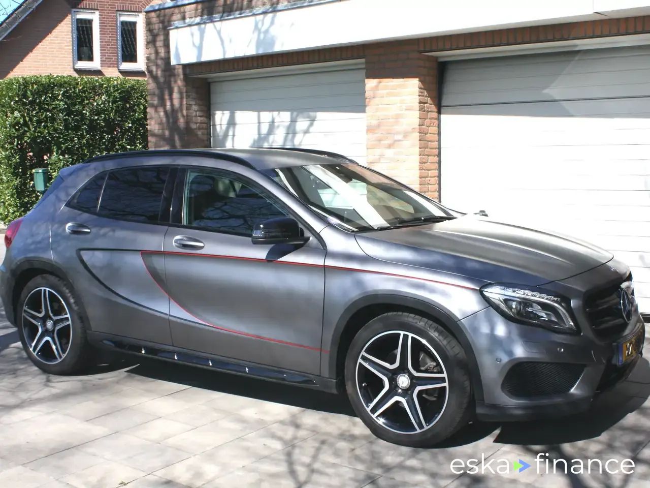 Lízing Hatchback MERCEDES GLA 250 2016