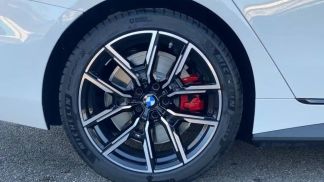 Leasing Sedan BMW 528 2025