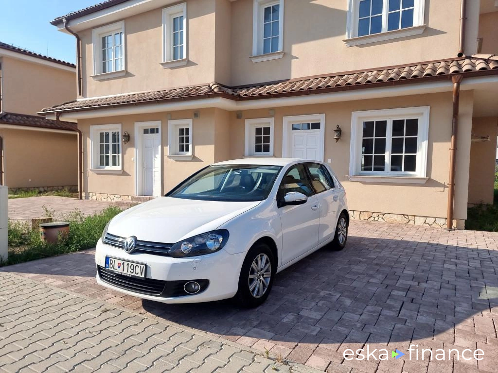 Lízing Hatchback Volkswagen Golf 2012