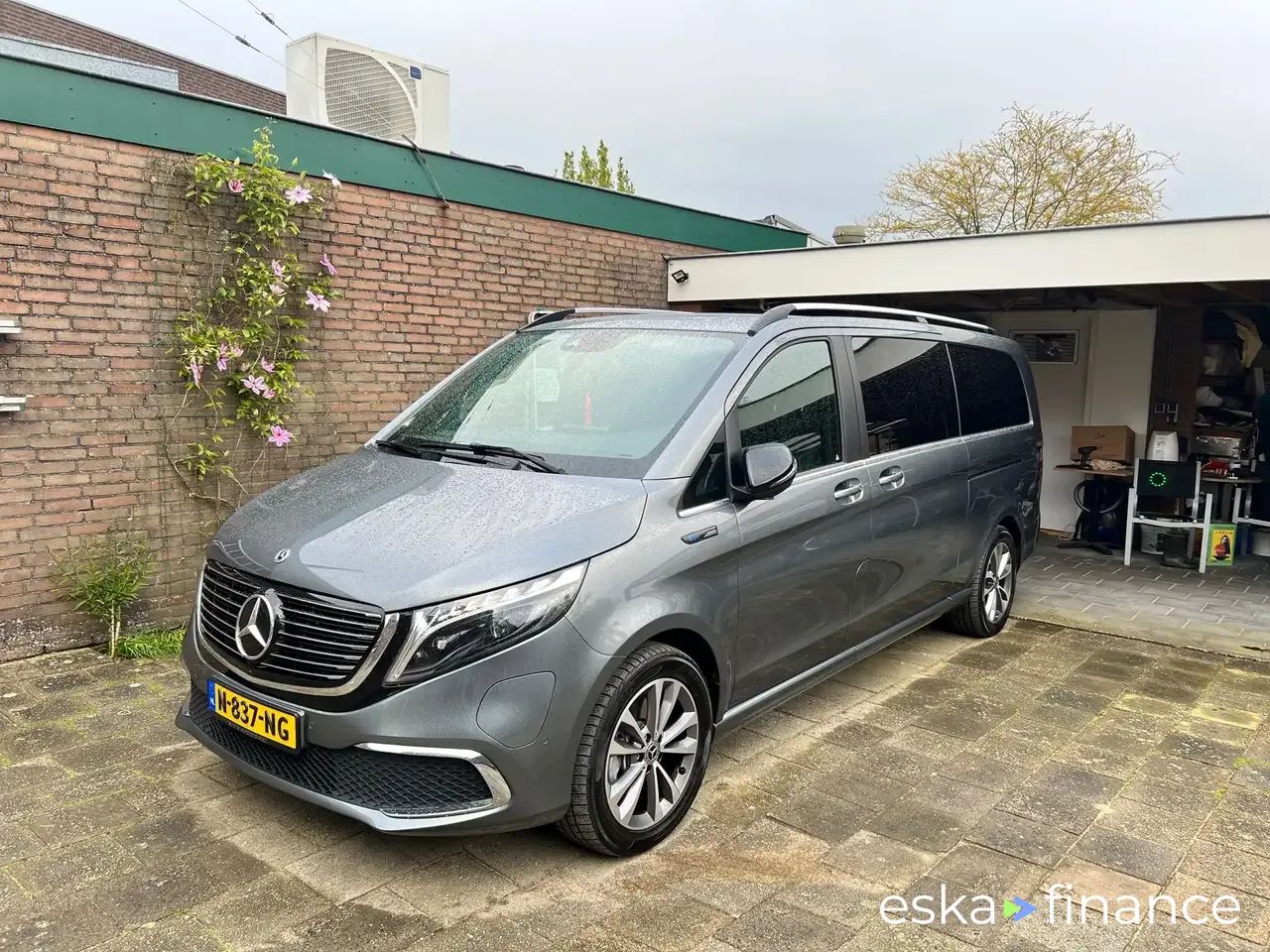 Finansowanie Wóz MERCEDES EQV 300 2021