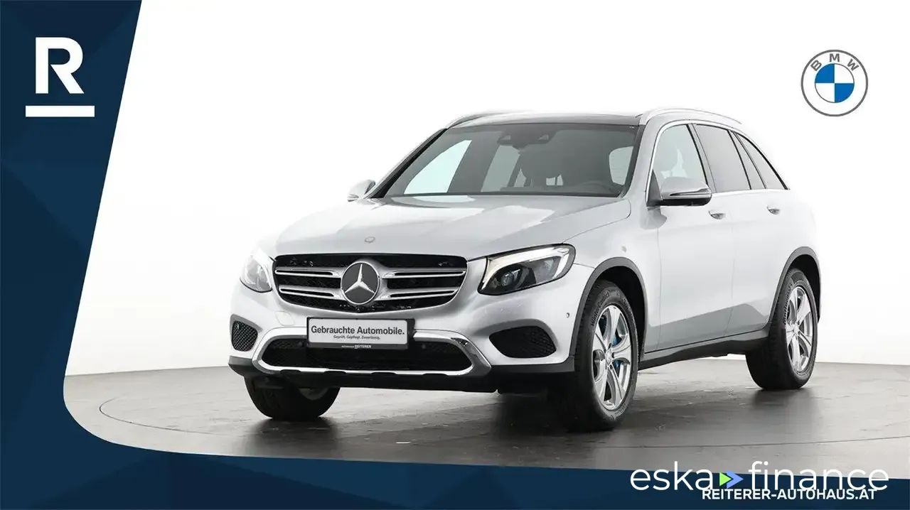 Lízing SUV MERCEDES GLC 350 2017