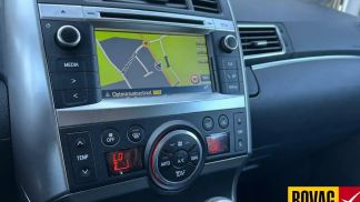 Lízing Hatchback Toyota Verso 2015