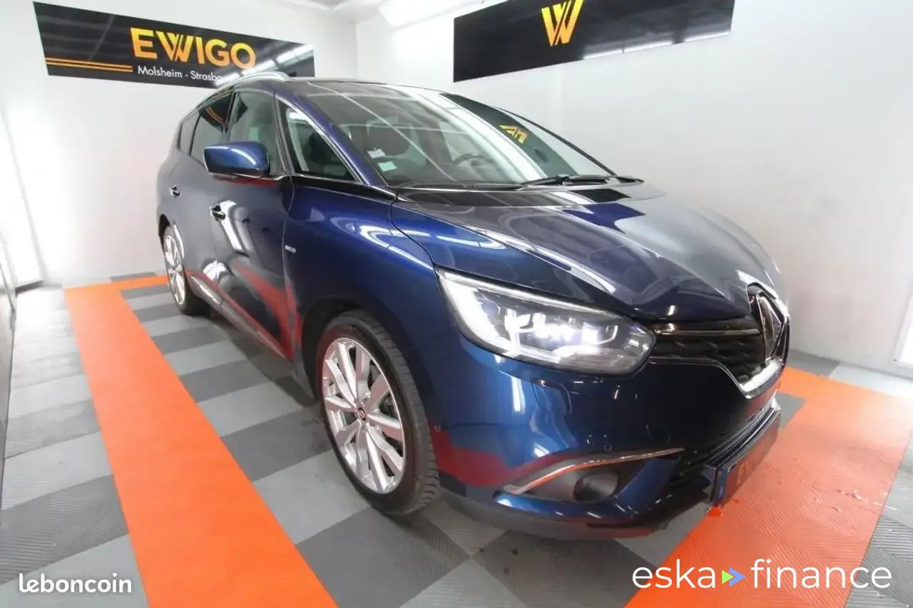 Leasing Hatchback Renault Grand Scenic 2017