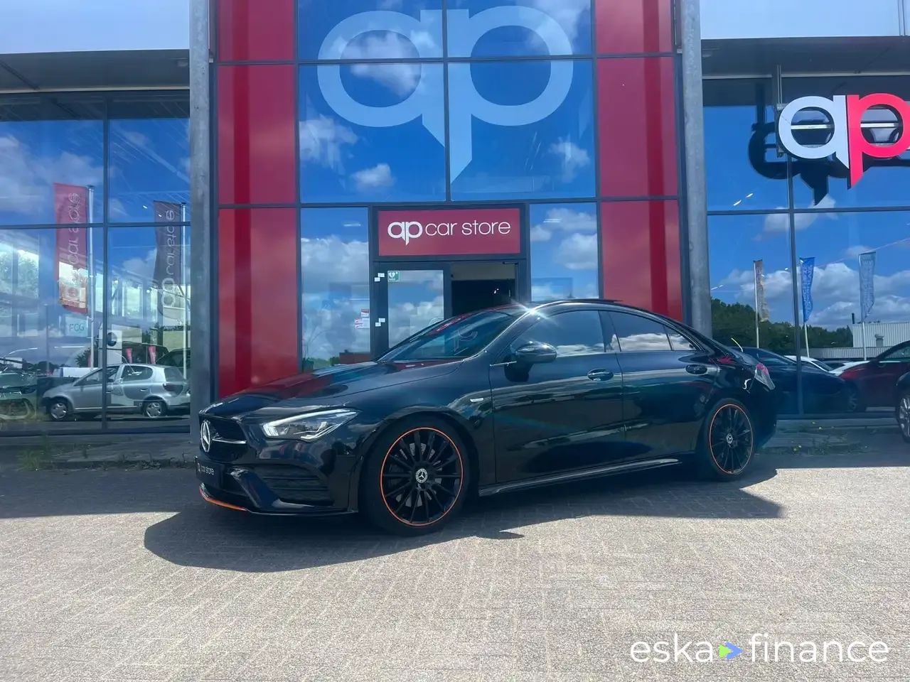 Lízing Sedan MERCEDES CLA 220 2019