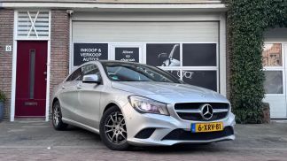 Lízing Sedan MERCEDES CLA 180 2014