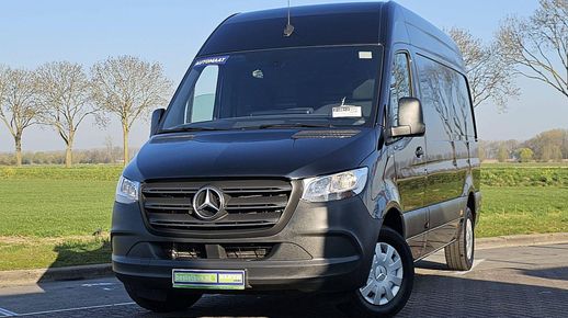 Mercedes-Benz SPRINTER 317 2023