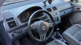 Lízing Hatchback Volkswagen Touran 2012