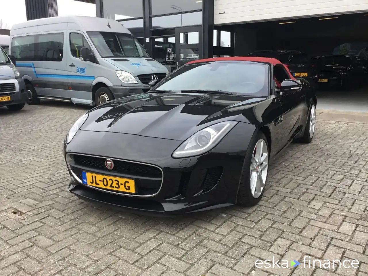 Financování Konvertibilní Jaguar F-Type 2016