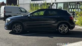 Hatchback MERCEDES GLA 180 2018