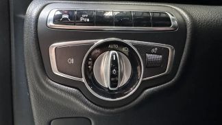 Lízing Hatchback MERCEDES V 220 2015