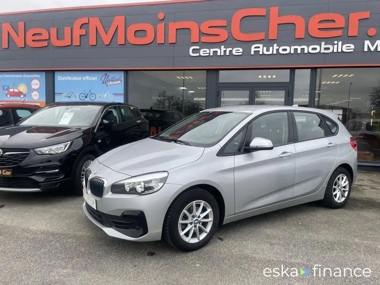 Lízing Hatchback BMW 216 2020