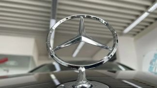 Lízing Sedan MERCEDES E 220 2010
